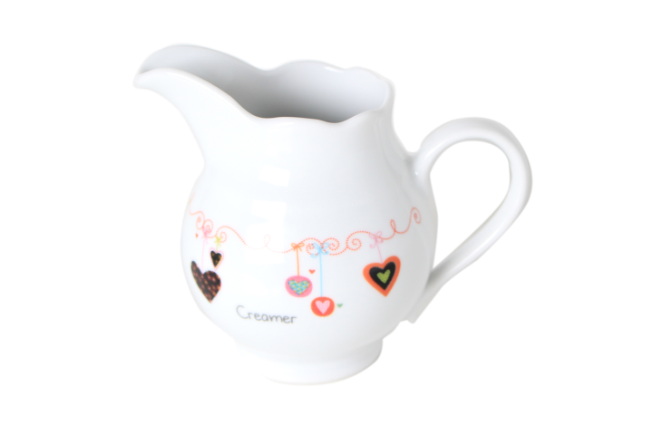 Mlecznik z porcelany w serca