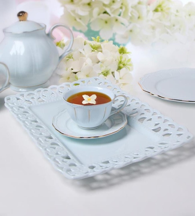Filiżanki ze spodeczkiem, porcelana