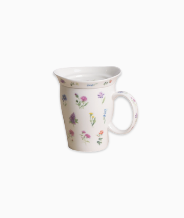 Kubek z porcelany w kwiatki