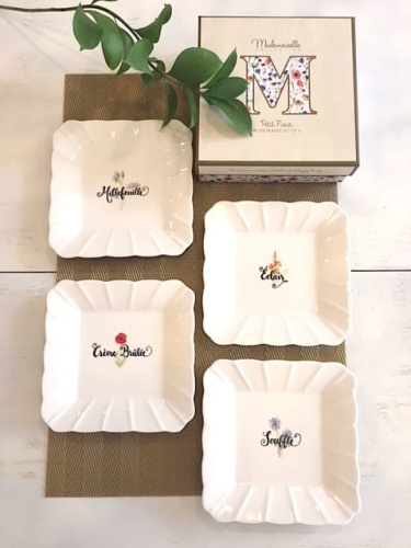 Kwadratowe talerzyki z porcelany